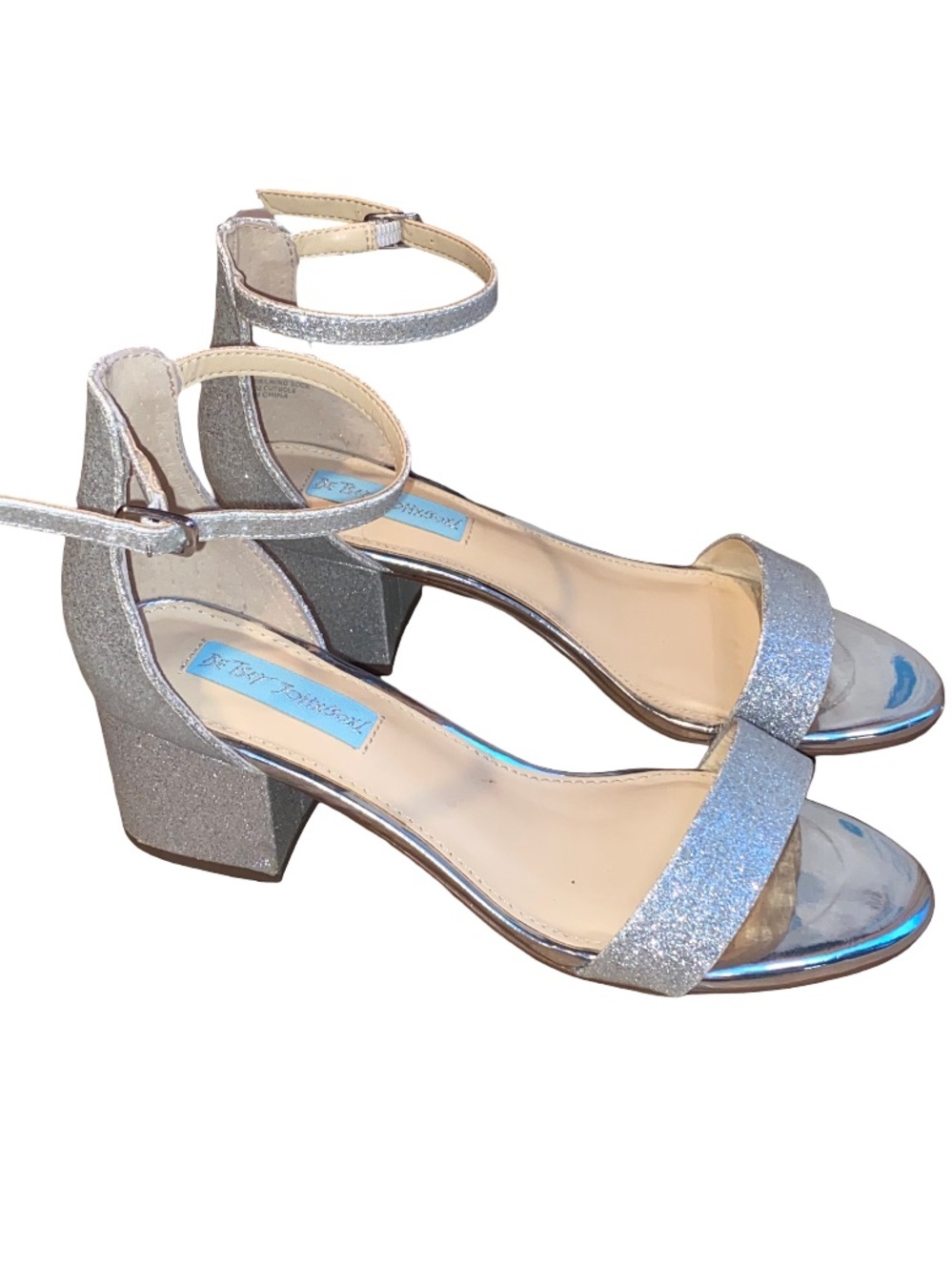 Betsey Johnson Miri silver sparkle glitter open toe ankle strap heels size 6.5